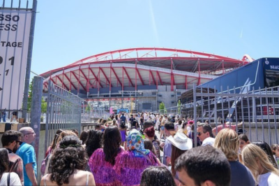 The Taylor Swift concert in Lisbon, Portugal, descended into chaos as angry fans tore down fences after waiting for hours in scorching heat